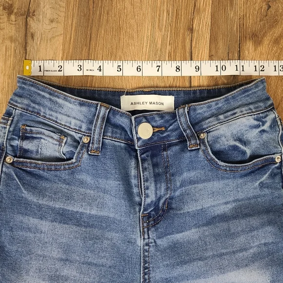 DISTRESSED DENIM SKINNY JEANS - Picture 2 of 7